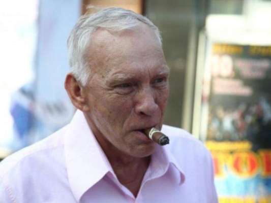 Взятка бутылкой шампанского: приговор вступил в силу. Кого считают «должностным лицом»